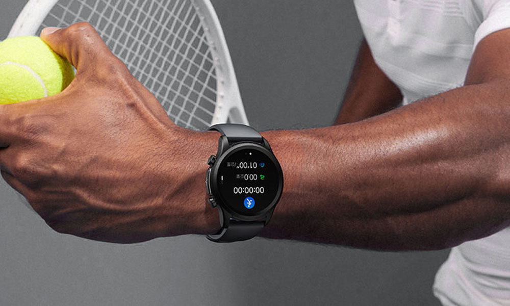 Aptofit smart watch features close up showing health tracking display
