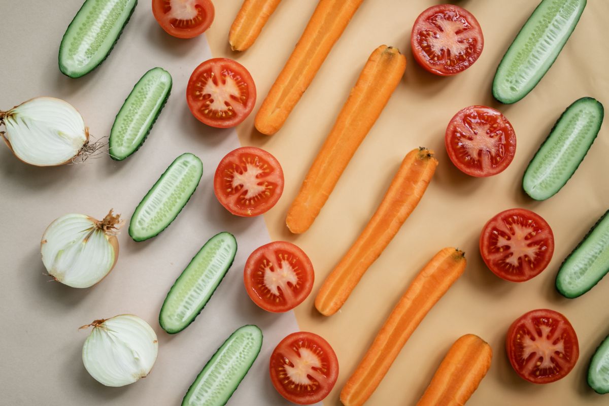 fresh sliced vegetables flat lay for anti-inflammatory diet