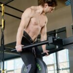 8 exercises to strengthen knees with arthritis — physical therapy movements for adults over 40